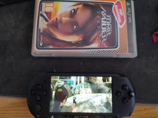 PSP Lara Croft Tomb Raider Legend Pal España