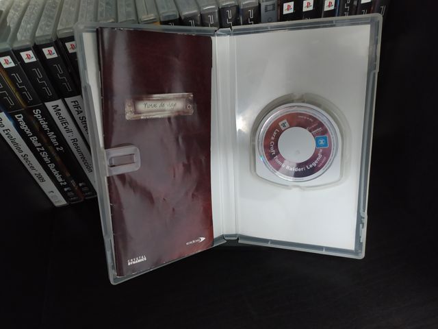 PSP Lara Croft Tomb Raider Legend Pal España