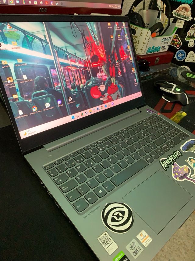 Lenovo Gaming 4K Laptop Gris