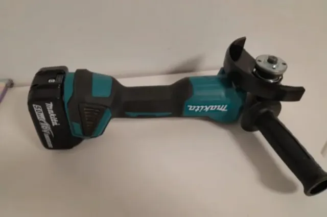 Amoladora Makita 18V 5.0Ah