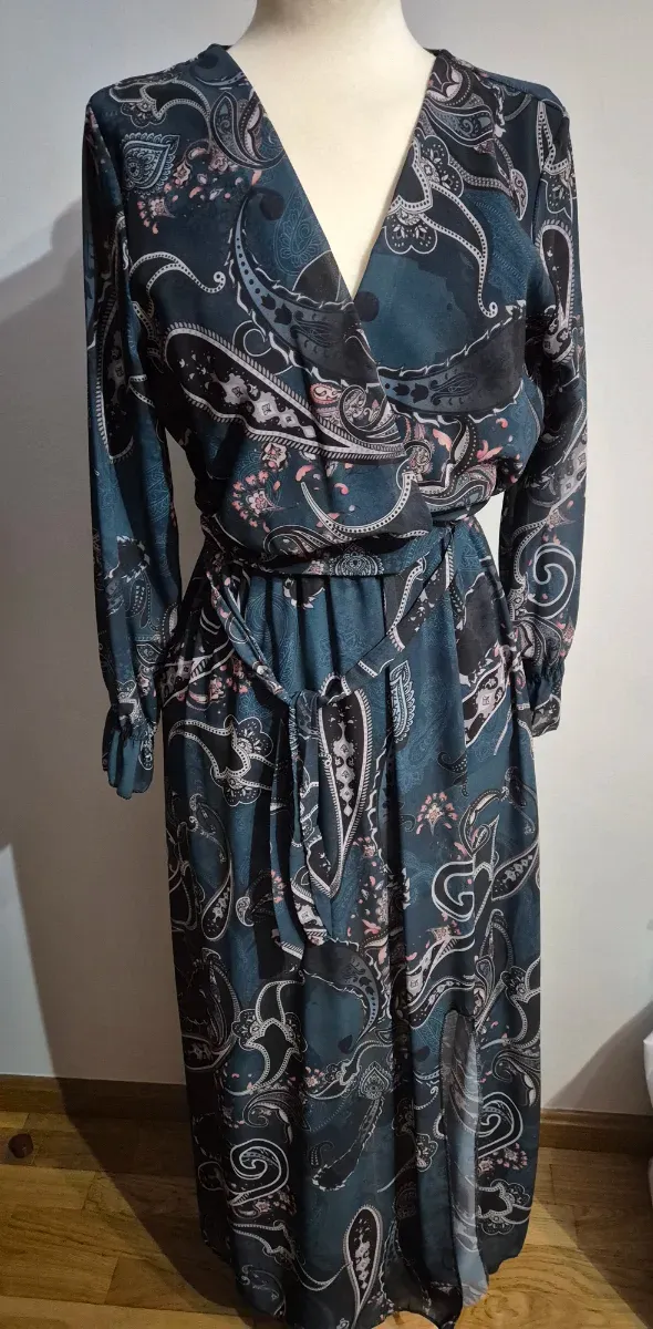 Vestido largo estampado paisley