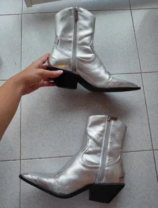 Botines plateados