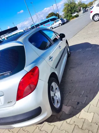 Peugeot 207 2007
