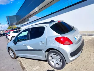 Peugeot 207 2007
