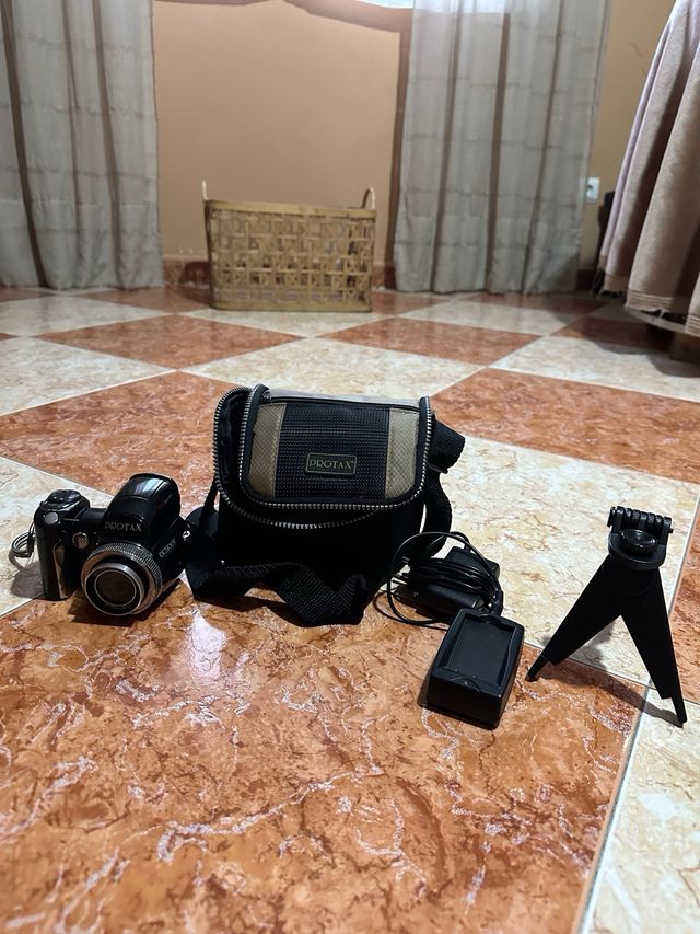 Cámara digital PROTAX DC500