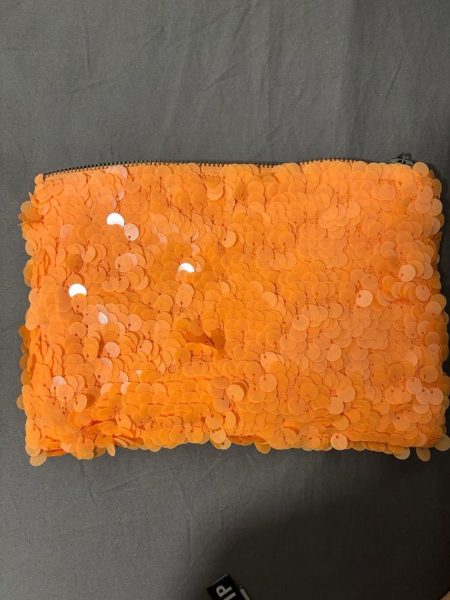 Bolso lentejuelas Zara naranja