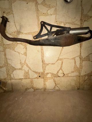 Tubo de escape Yasuni racing aprilia sonic