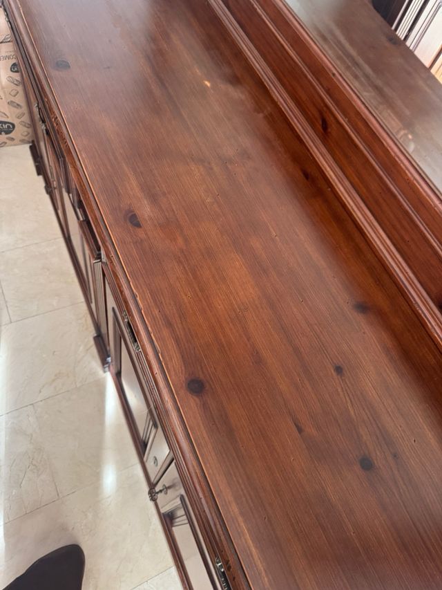 Aparador madera maciza con espejo clásico