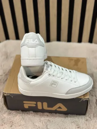 Zapatillas Fila Mujer Courtbay Blancas