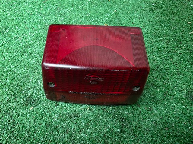 Piloto trasero Derbi Variant top