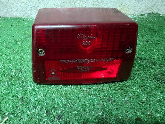 Piloto trasero Derbi Variant top