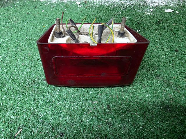 Piloto trasero Derbi Variant top