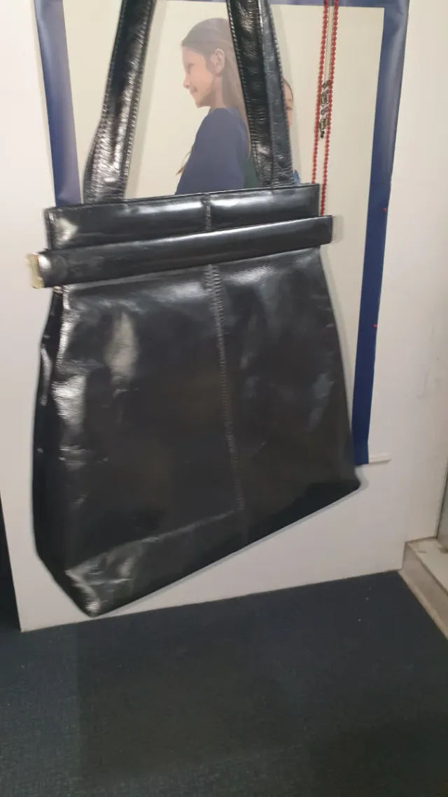 8 Malas senhora ,3,50€ cada ou 28€ conjunto,