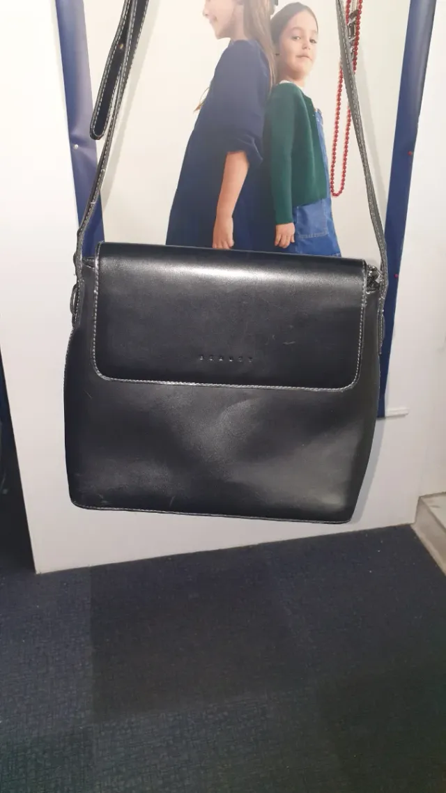 8 Malas senhora ,3,50€ cada ou 28€ conjunto,