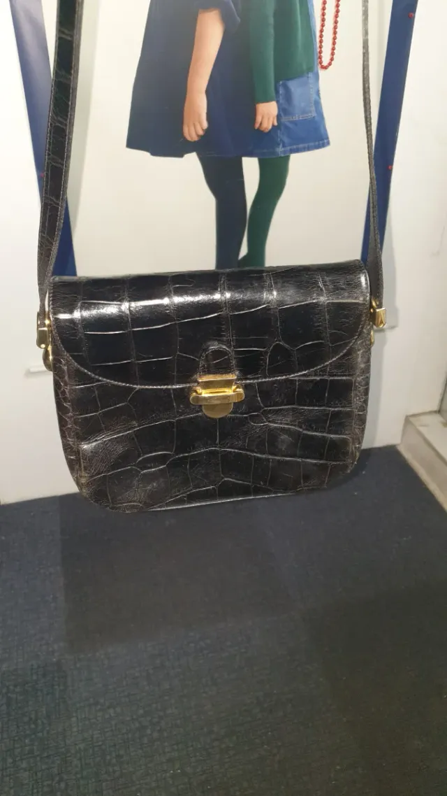 8 Malas senhora ,3,50€ cada ou 28€ conjunto,