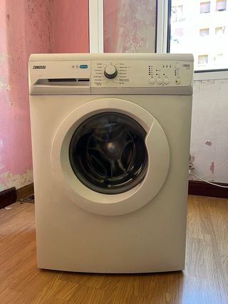 Lavadora Zanussi ZWF71040W 7kg 1000rpm A+