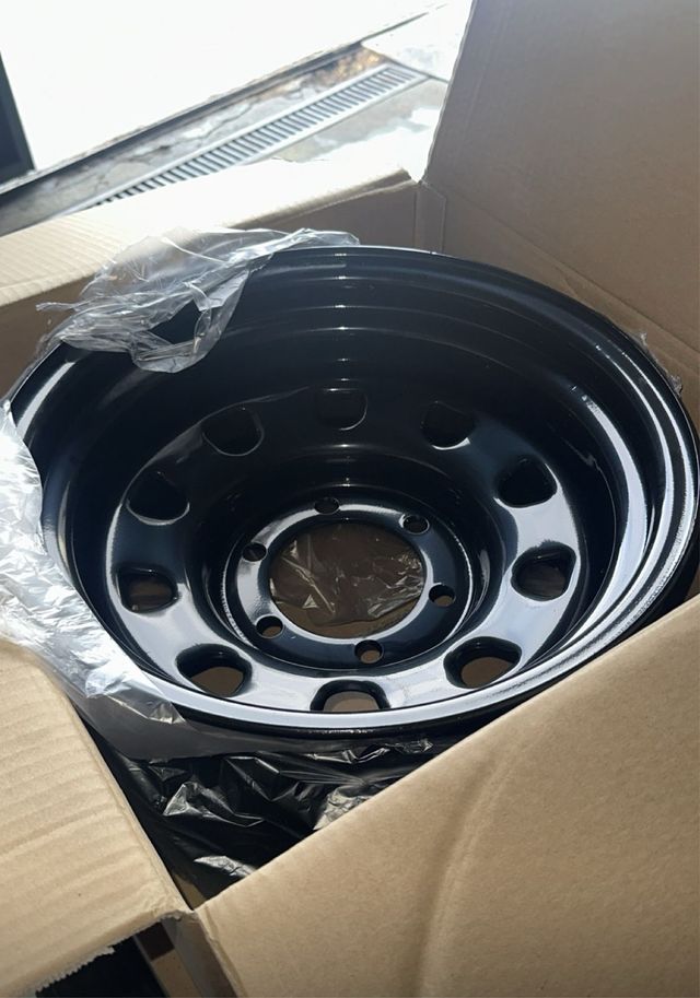 Llantas desplazadas 15 6x139,7 ET-25