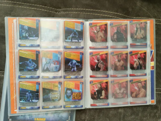 Lote Fantasy Riders New Worlds y WWF Action Cards