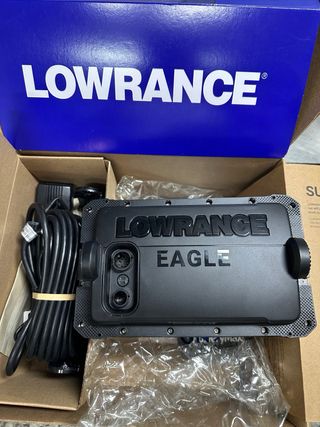 Sonda de pesca Lowrance Eagle 7 nueva!!