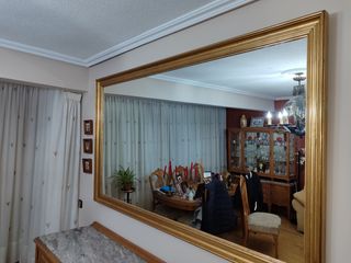 Conjunto salón/recibidor de madera maciza y mármol