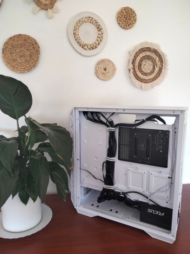 Montech Air 903 White | Nova