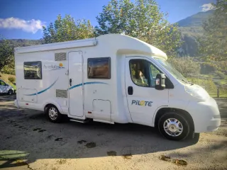 Autocaravana pilote 670 perfilada