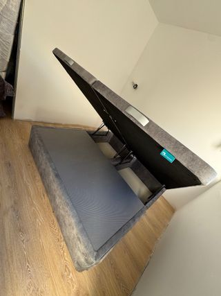 MONTAJE Y DESMONTAJE DE MUEBLES