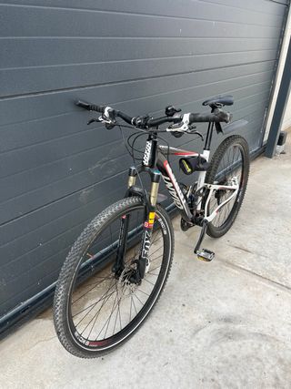 Giant Anthem X ALUXX SL 29” – cuadro M, doble susp