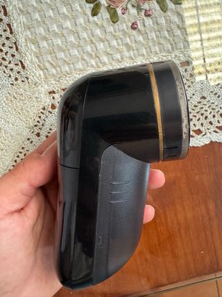 Quita pelusas Philips Negro.