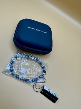 Pulsera cuentas Tommy Hilfiger azul y plata