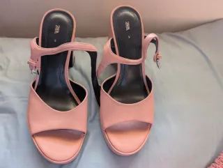 Tacones Zara Rosa Talla 39