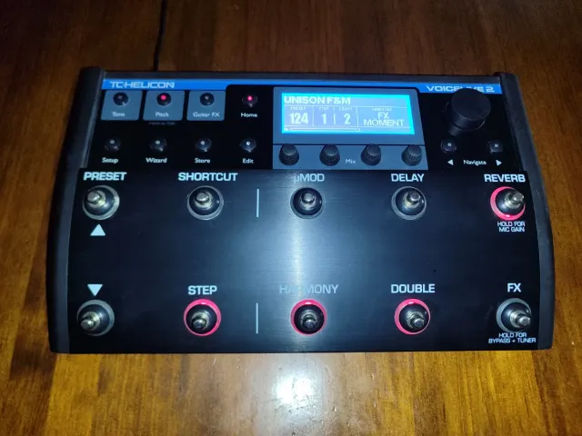 TC Helicon VoiceLive 2 / Multiefectos Vocal + Loop