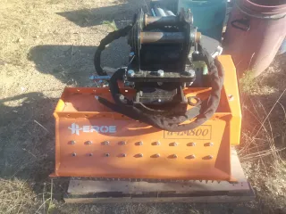 Desbrozadora martillos excavadora