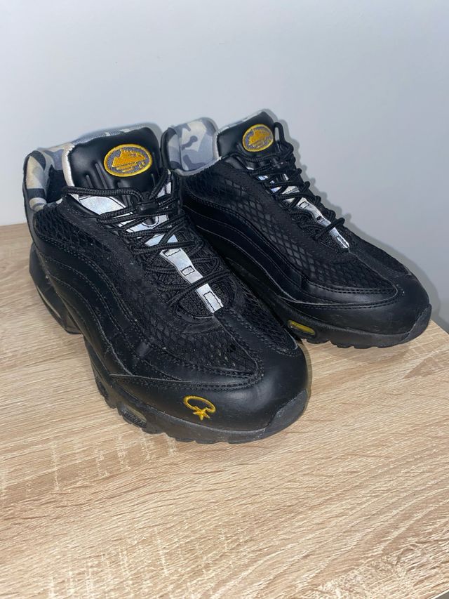 Nike Corteiz Zapatillas Negras y Doradas