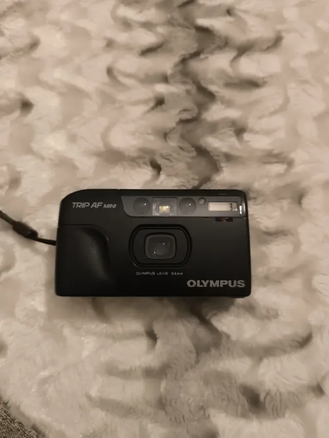 Cámara Olympus Trip AF Mini Negra