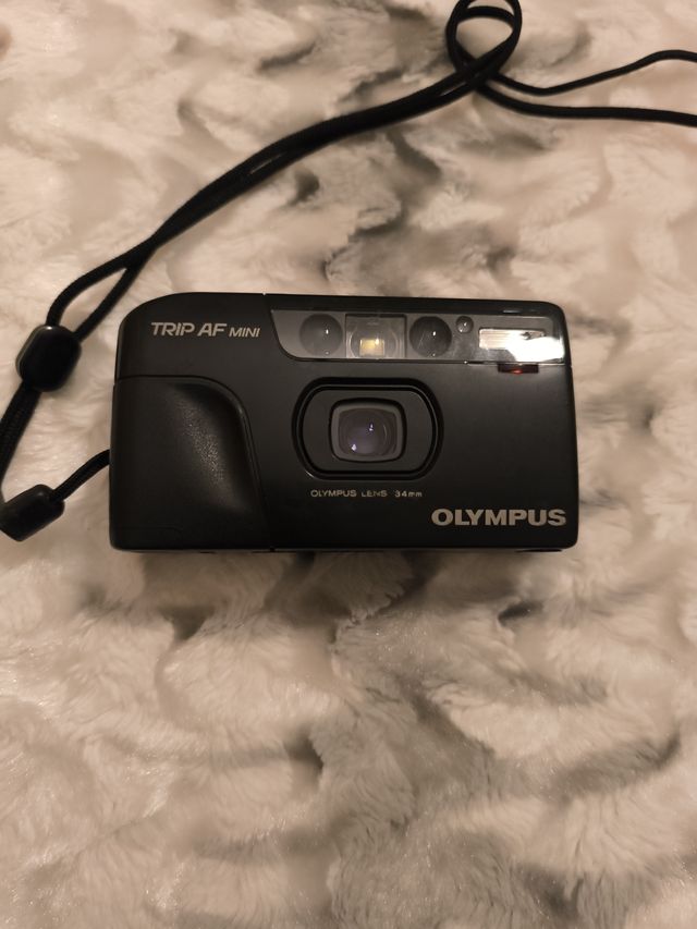 Cámara Olympus Trip AF Mini Negra
