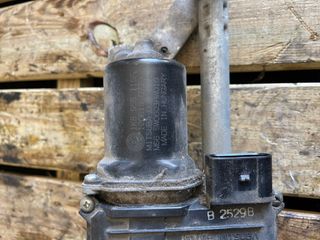 Motor Limpa Vidros Central VW Scirocco 1K8955119F