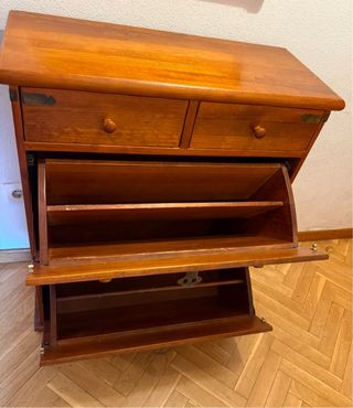Zapatero de madera