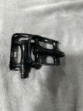 Pedales de bicicleta negros