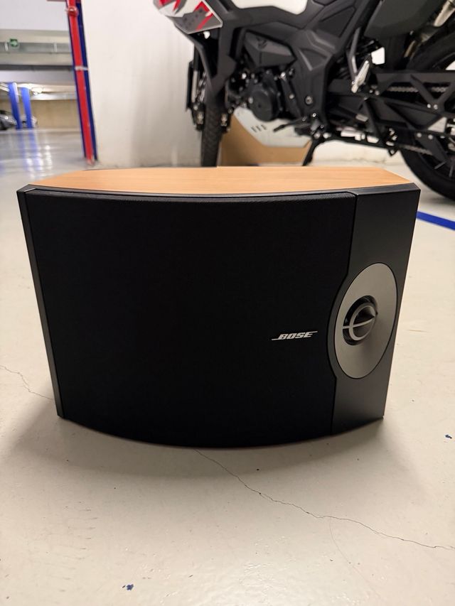 Altavoces hifi BOSÉ 301 v series Marrón