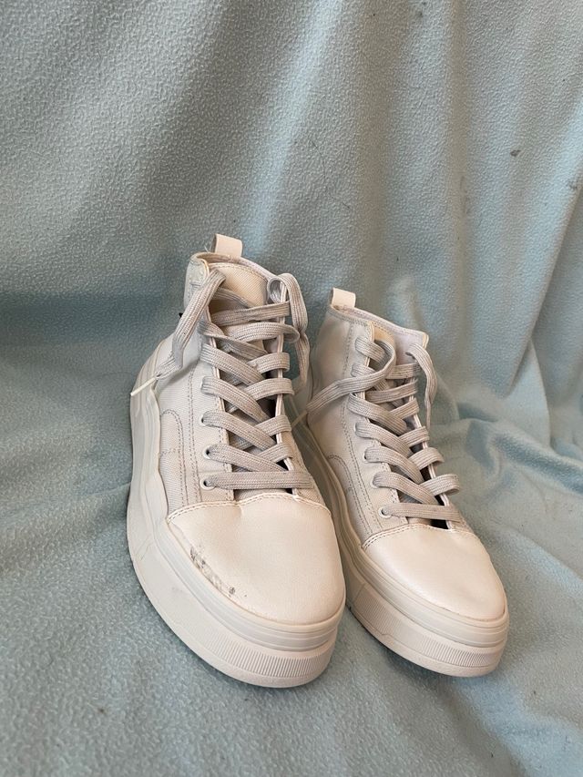 Zapatillas altas blancas