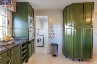 Chalet en venta en Zubia (La)