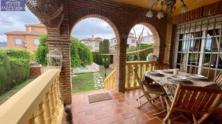 Chalet en venta en Zubia (La)