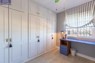 Chalet en venta en Zubia (La)