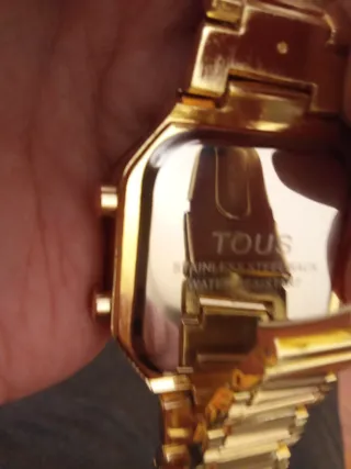 Reloj Tous Dorado Digital
