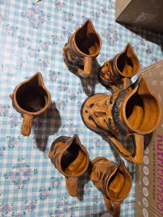 Juego 7 jarras barro vidriado vintage caras