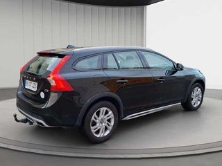 Volvo V60 Cross Country D3 Momentum Auto 110 kW (150 CV)