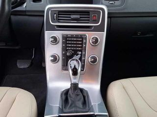 Volvo V60 Cross Country D3 Momentum Auto 110 kW (150 CV)