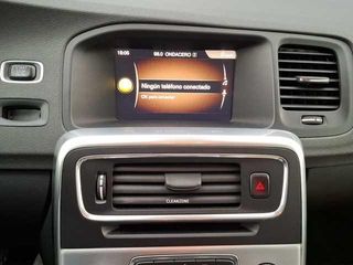 Volvo V60 Cross Country D3 Momentum Auto 110 kW (150 CV)