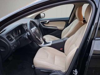 Volvo V60 Cross Country D3 Momentum Auto 110 kW (150 CV)